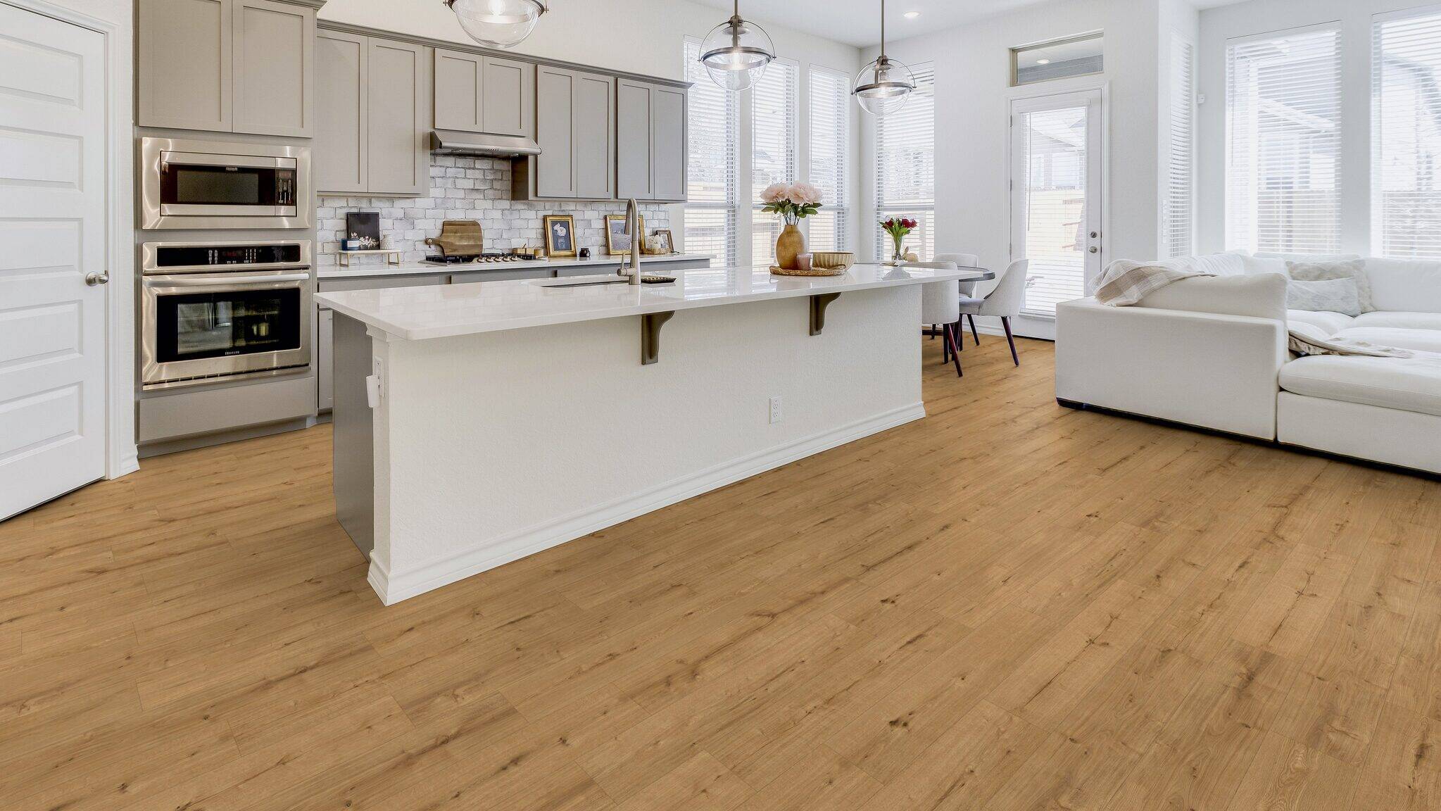 1101250405_AF_J10_Eiche_Askella_Kueche_Milieu-RS_V01